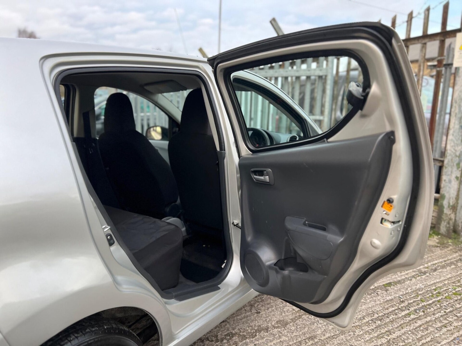 Used Suzuki Alto 2010 for sale - 77249750: Photo 48