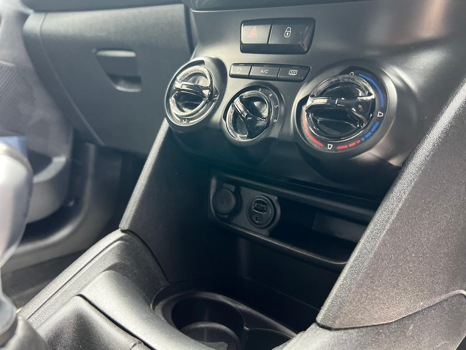 Used Peugeot 208 2017 for sale - 76377908: Photo 42