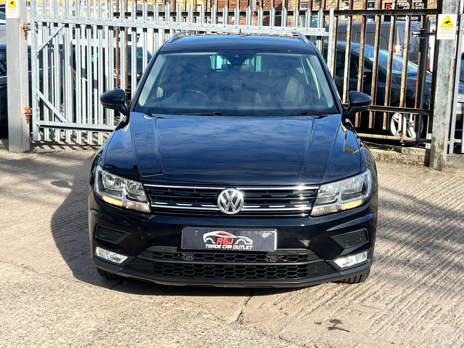Used Volkswagen Tiguan 2016 for sale - 76259345: Photo 8