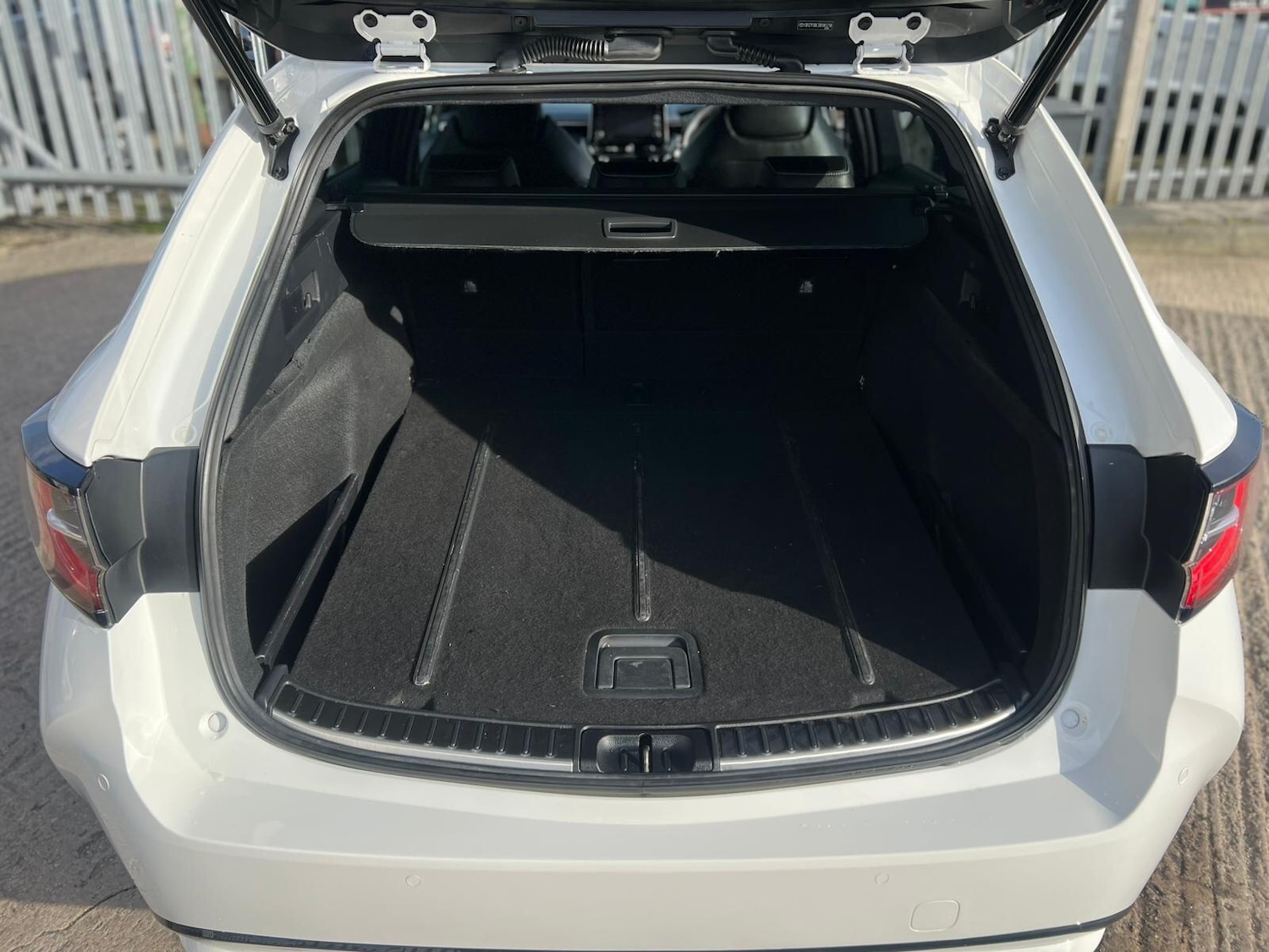 Used Toyota Corolla 2019 for sale - 76408624: Photo 26