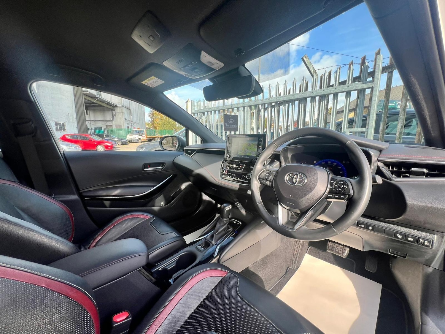 Used Toyota Corolla 2019 for sale - 76408624: Photo 36