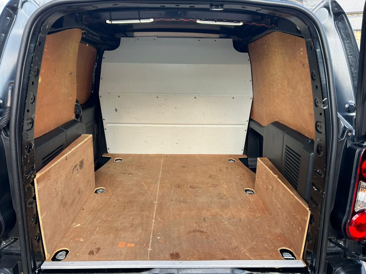 Used Citroen Berlingo 2015 for sale - 77630073: Photo 27