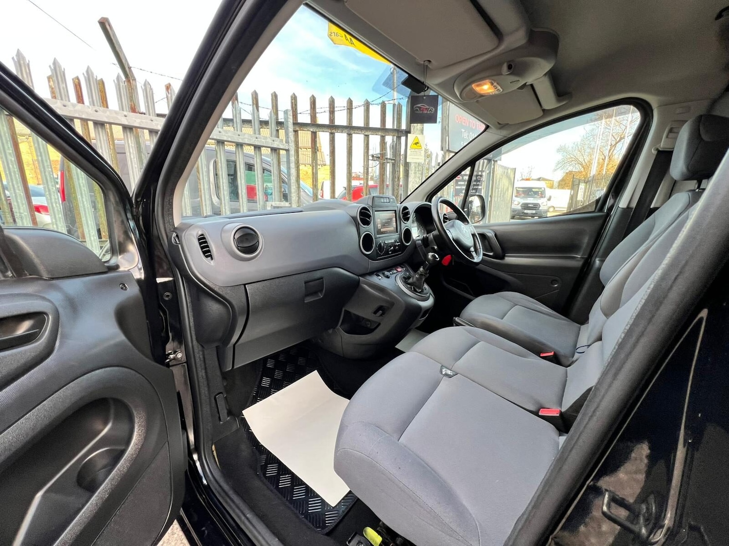 Used Citroen Berlingo 2015 for sale - 77630073: Photo 44