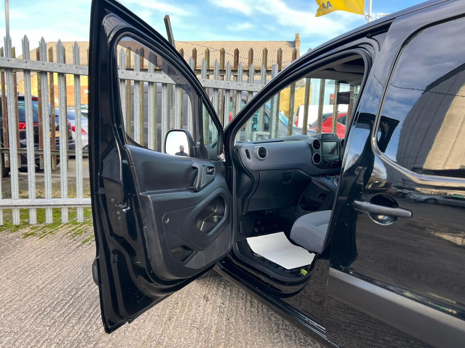 Used Citroen Berlingo 2015 for sale - 77630073: Photo 52