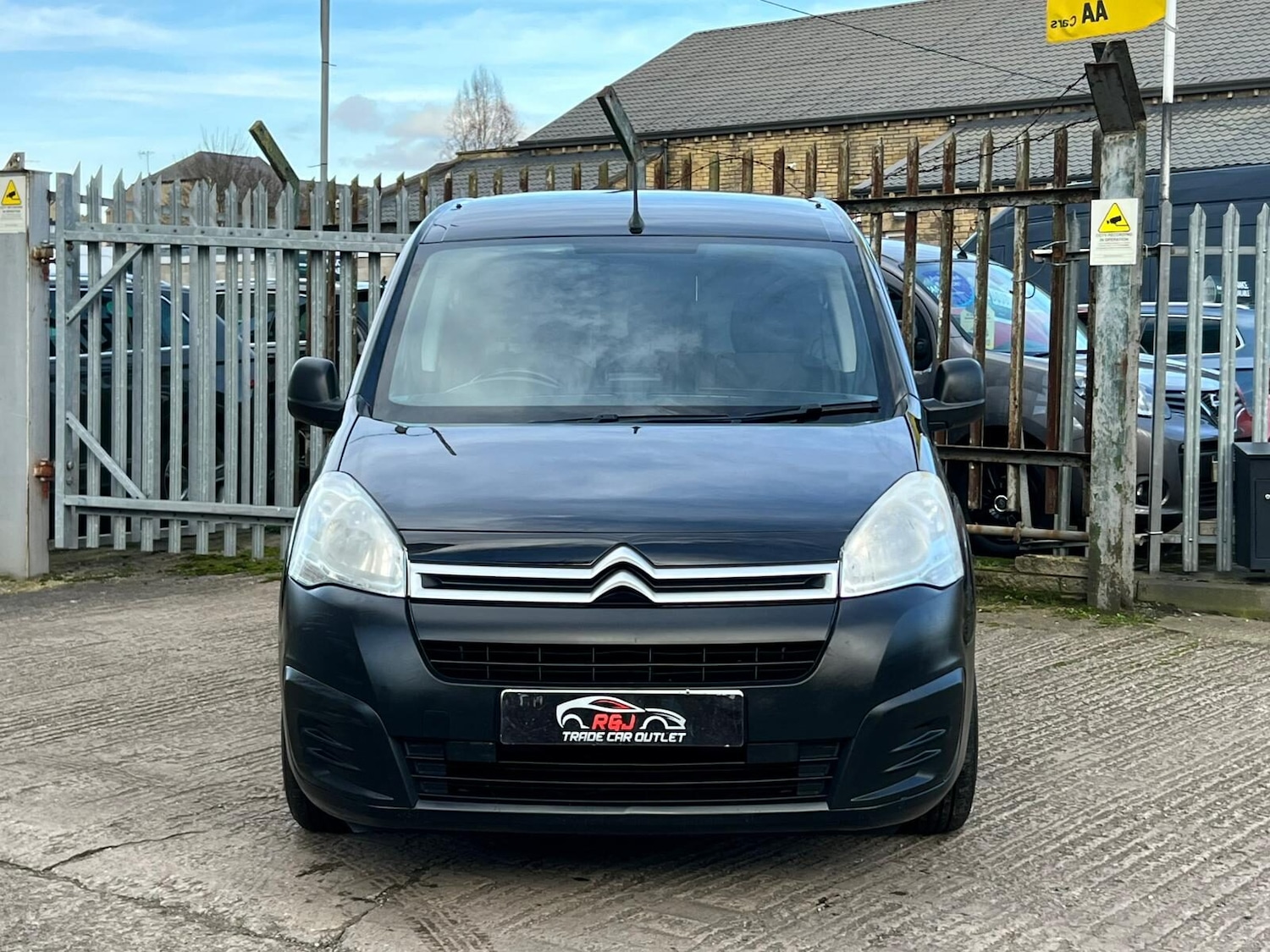 Used Citroen Berlingo 2015 for sale - 77630073: Photo 6