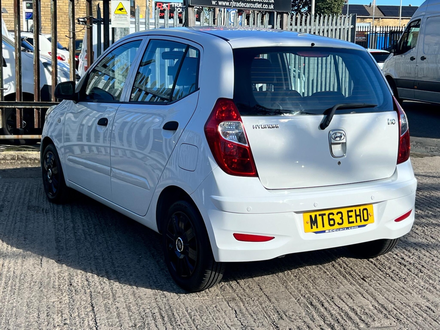 Used Hyundai i10 2013 for sale - 76521639: Photo 11