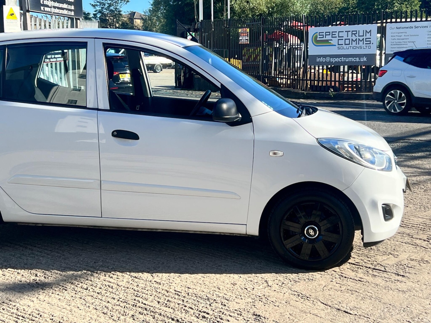 Used Hyundai i10 2013 for sale - 76521639: Photo 14