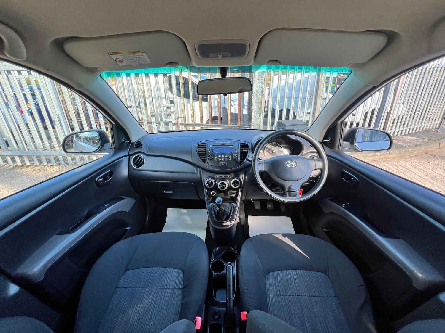 Used Hyundai i10 2013 for sale - 76521639: Photo 26