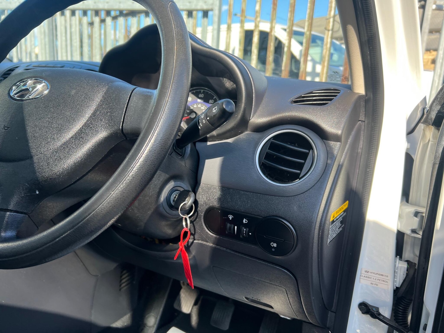 Used Hyundai i10 2013 for sale - 76521639: Photo 32