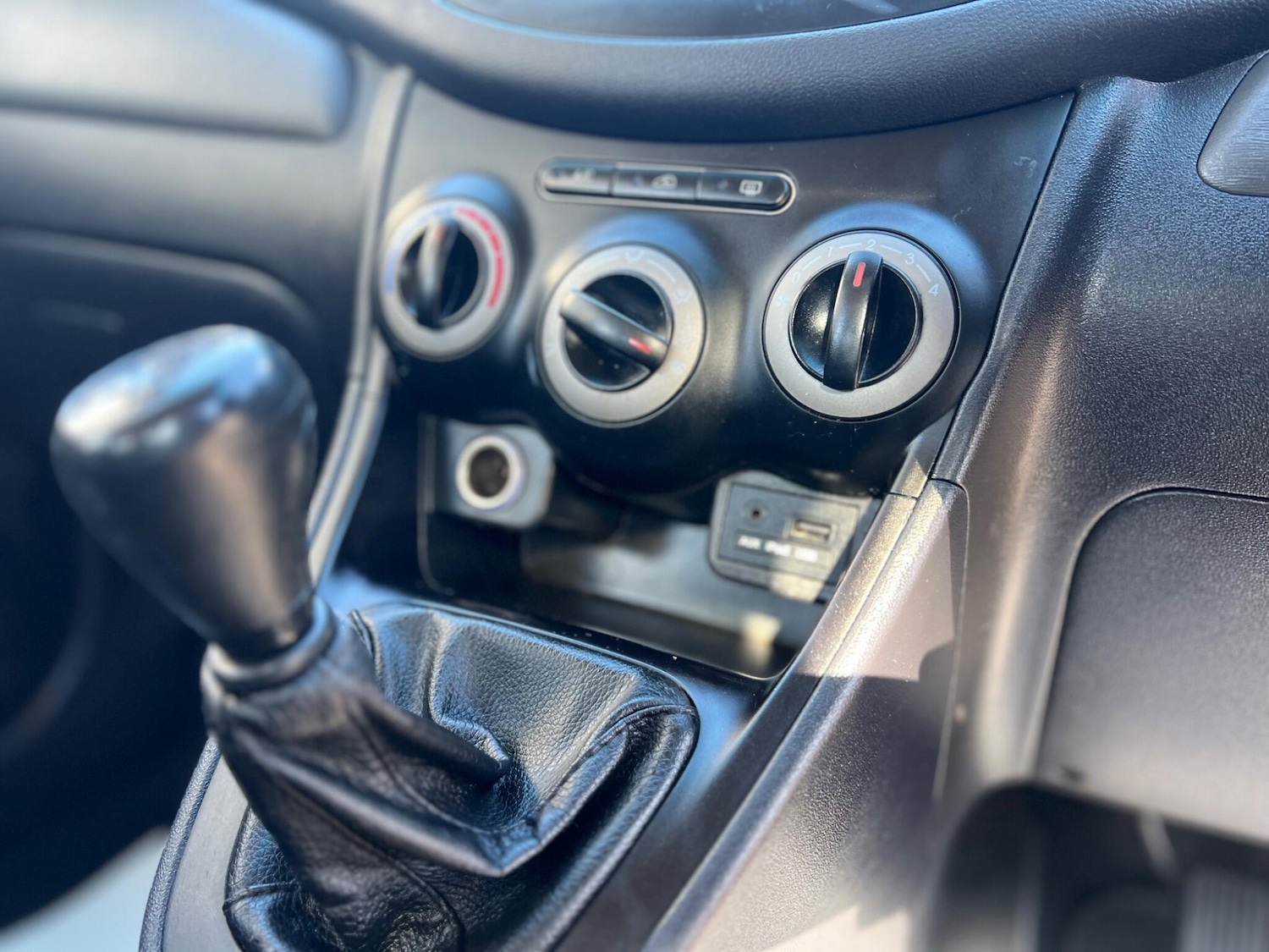 Used Hyundai i10 2013 for sale - 76521639: Photo 35