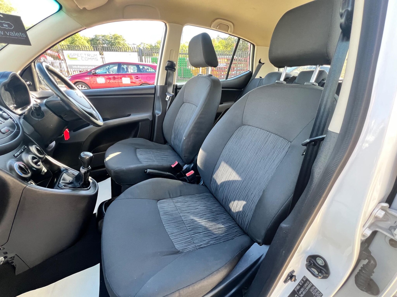 Used Hyundai i10 2013 for sale - 76521639: Photo 46