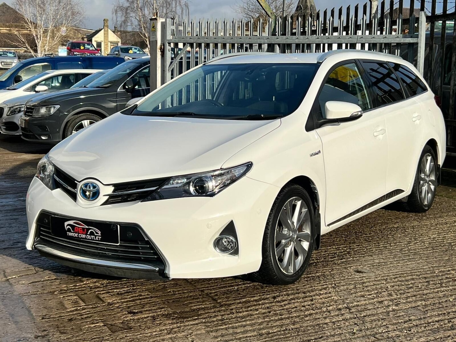 Used Toyota Auris 2015 for sale - 77249675: Photo 3