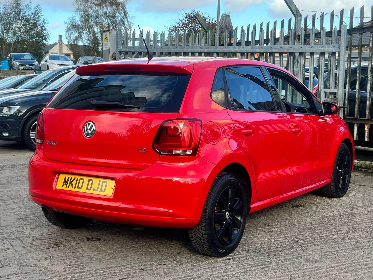 Used Volkswagen Polo 2010 for sale - 76399370: Photo 10