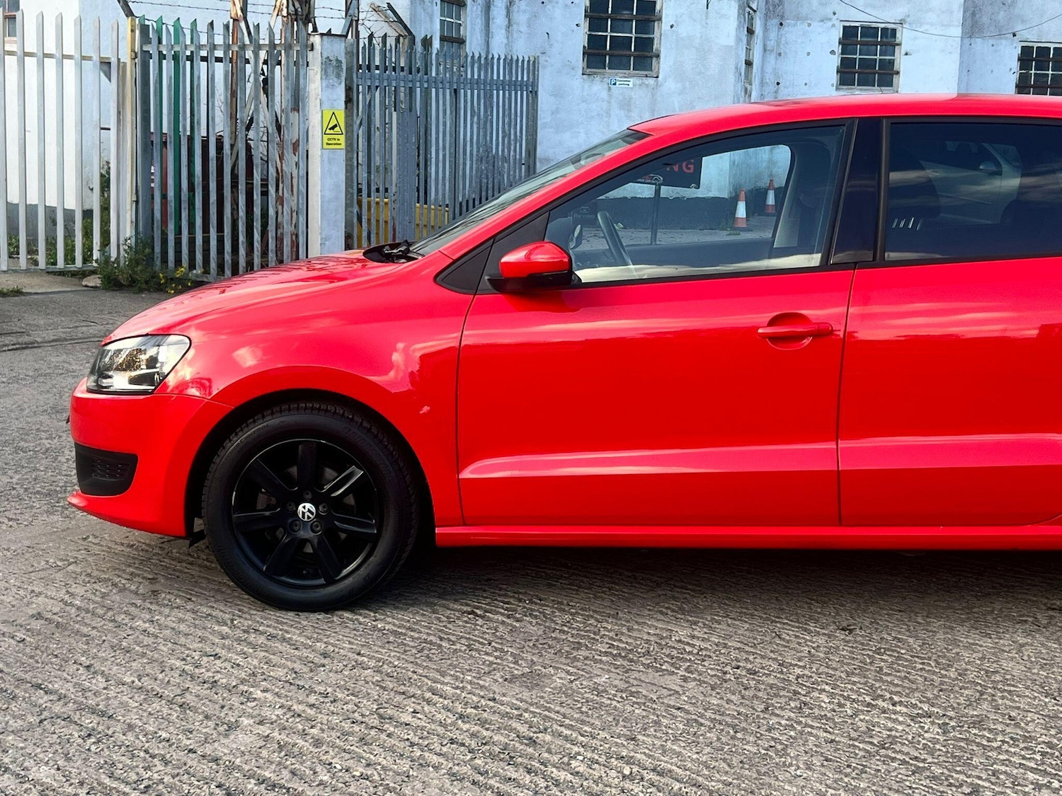 Used Volkswagen Polo 2010 for sale - 76399370: Photo 17
