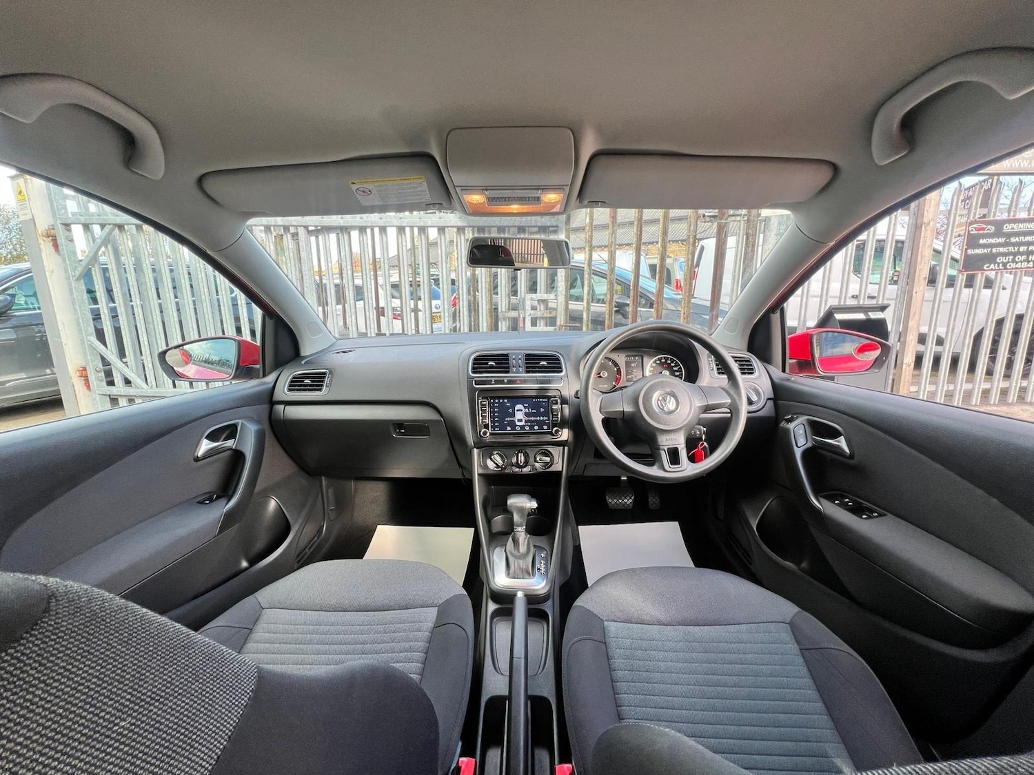 Used Volkswagen Polo 2010 for sale - 76399370: Photo 26