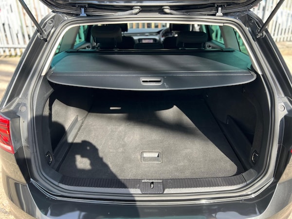 Used Volkswagen Passat 2020 for sale - 76002204: Photo 23