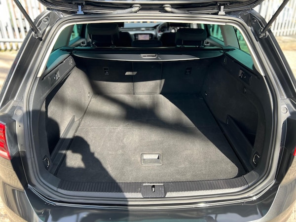 Used Volkswagen Passat 2020 for sale - 76002204: Photo 24