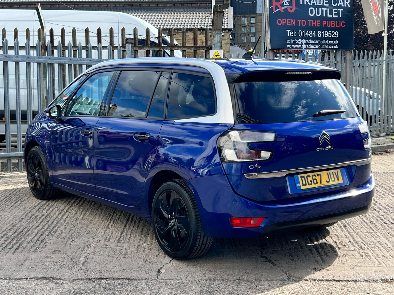 Used Citroen C4 Grand Picasso 2017 for sale - 76327061: Photo 17