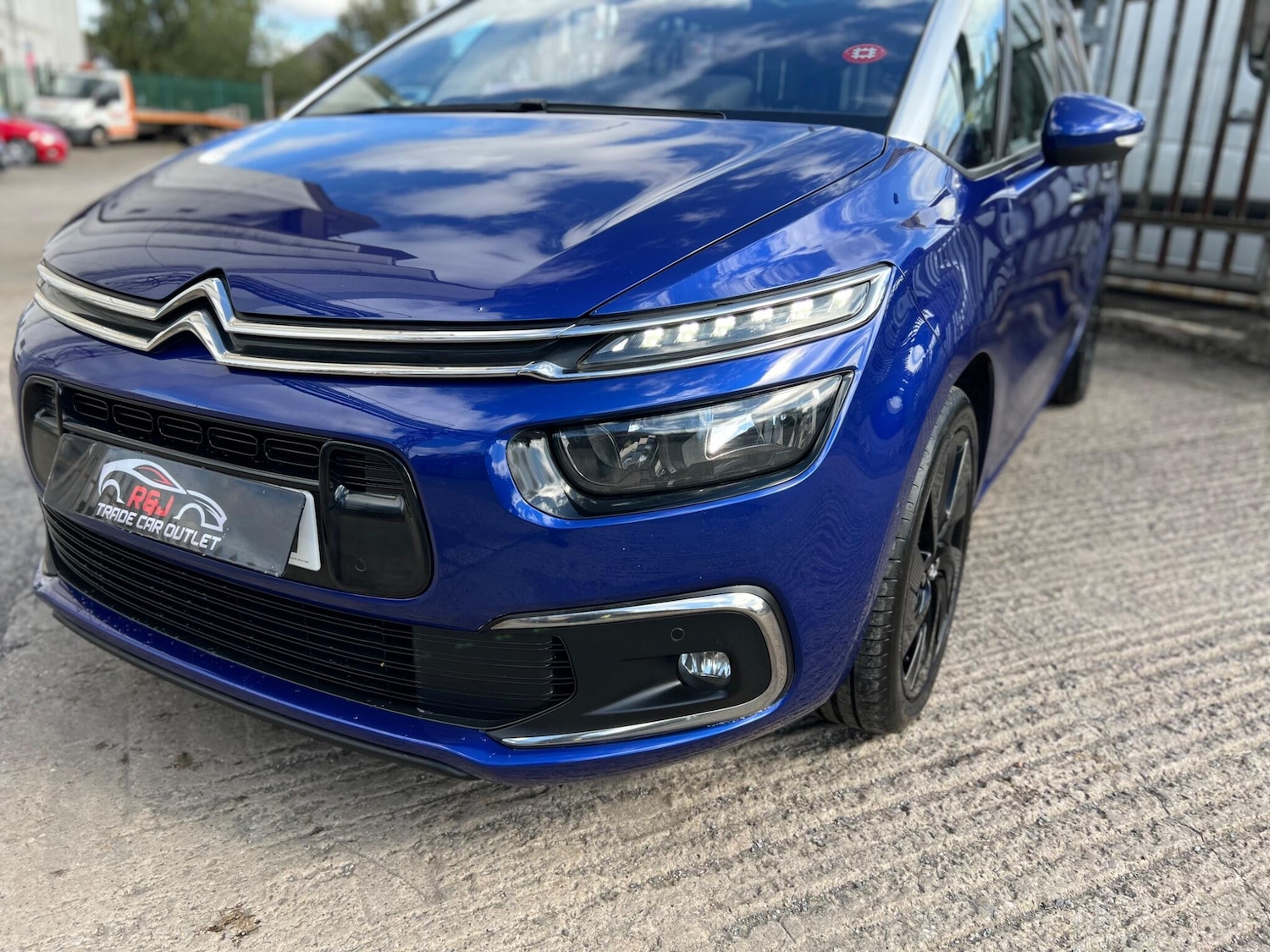 Used Citroen C4 Grand Picasso 2017 for sale - 76327061: Photo 5