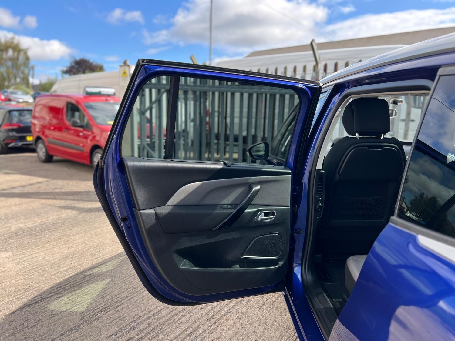 Used Citroen C4 Grand Picasso 2017 for sale - 76327061: Photo 97