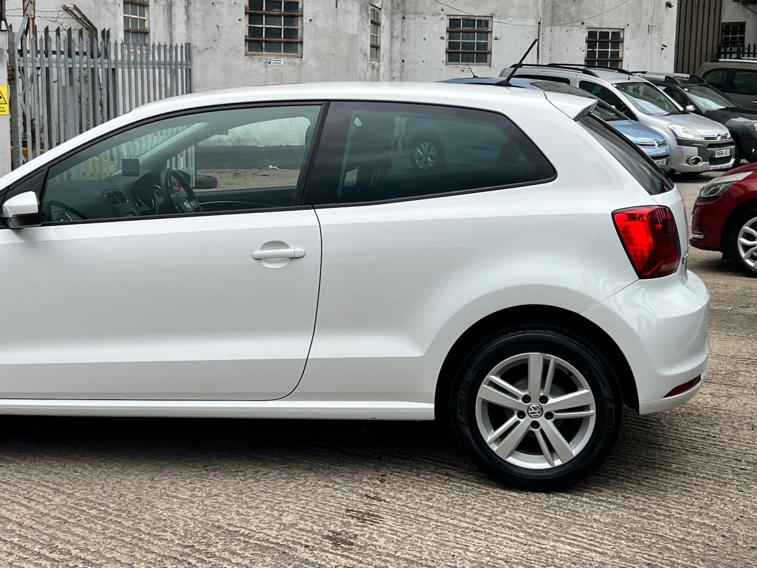 Used Volkswagen Polo 2017 for sale - 76485649: Photo 18