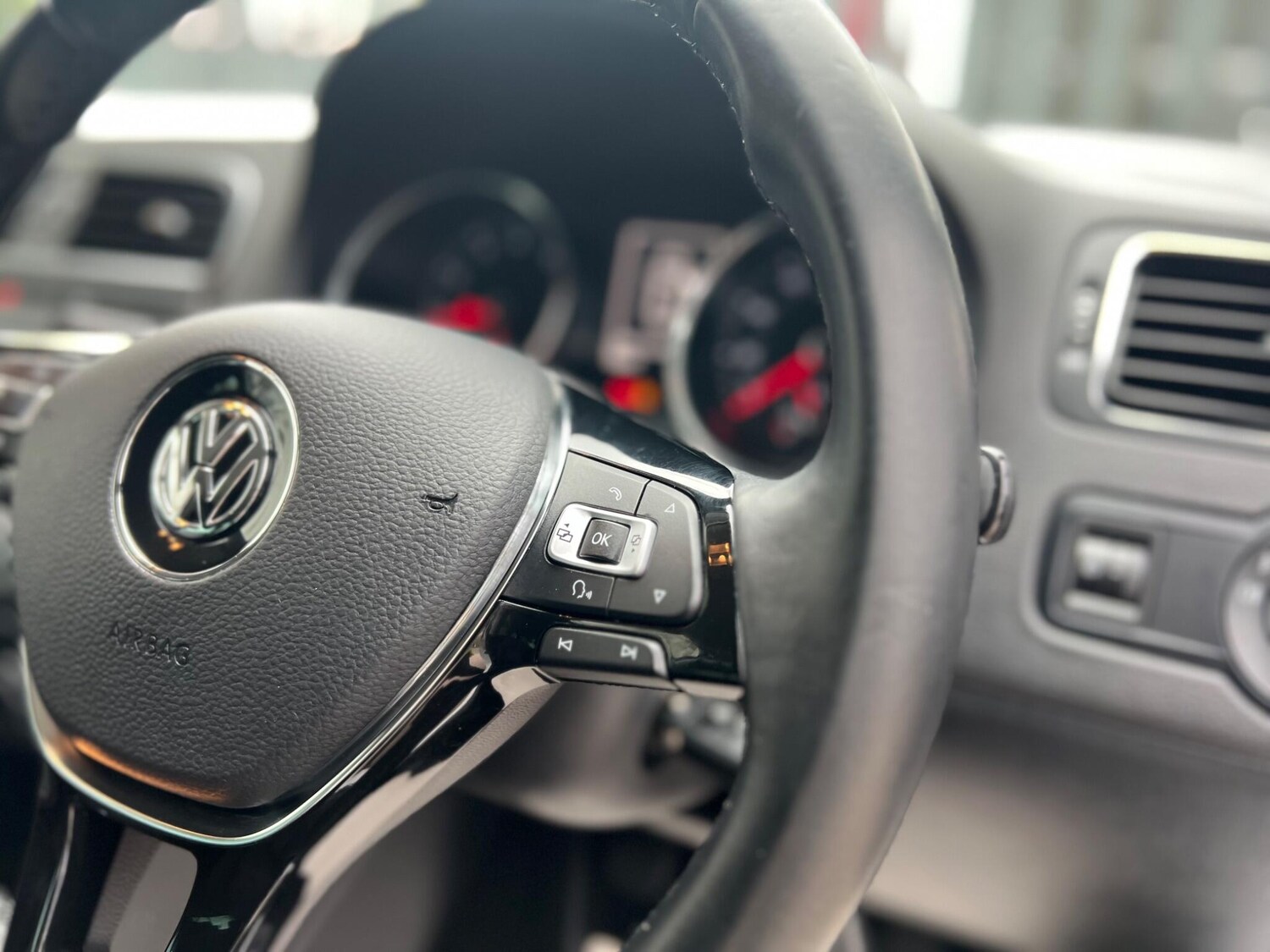 Used Volkswagen Polo 2017 for sale - 76485649: Photo 30