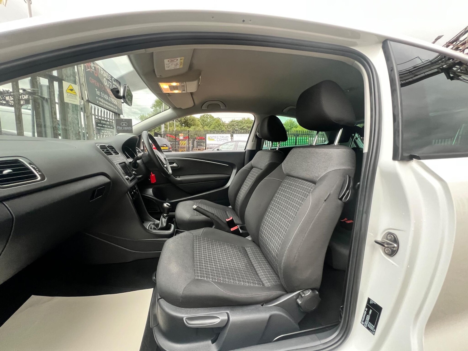 Used Volkswagen Polo 2017 for sale - 76485649: Photo 43