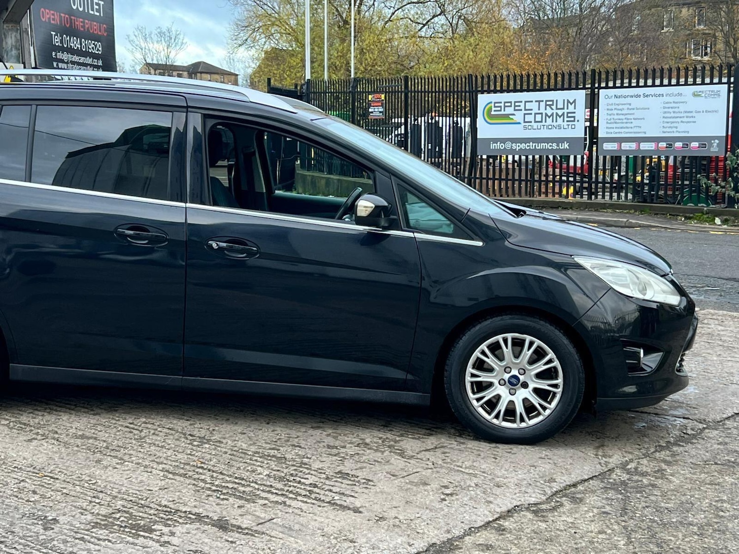 Used Ford Grand C-Max 2011 for sale - 76849933: Photo 15