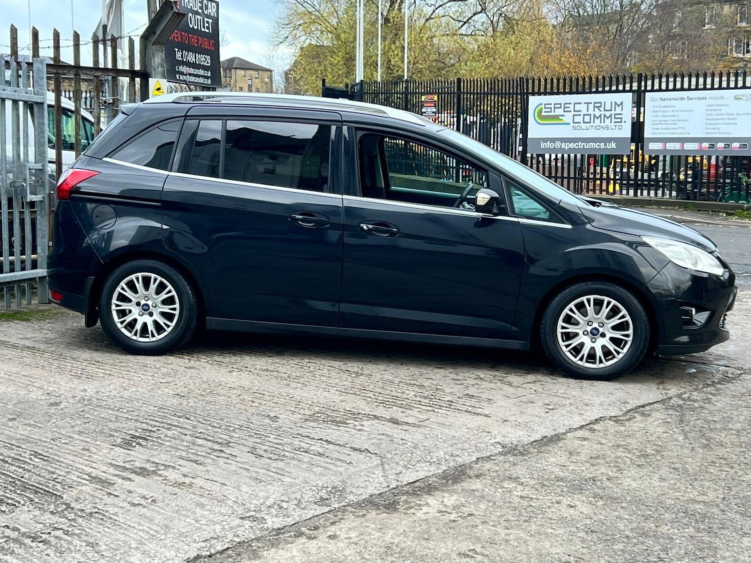 Used Ford Grand C-Max 2011 for sale - 76849933: Photo 17