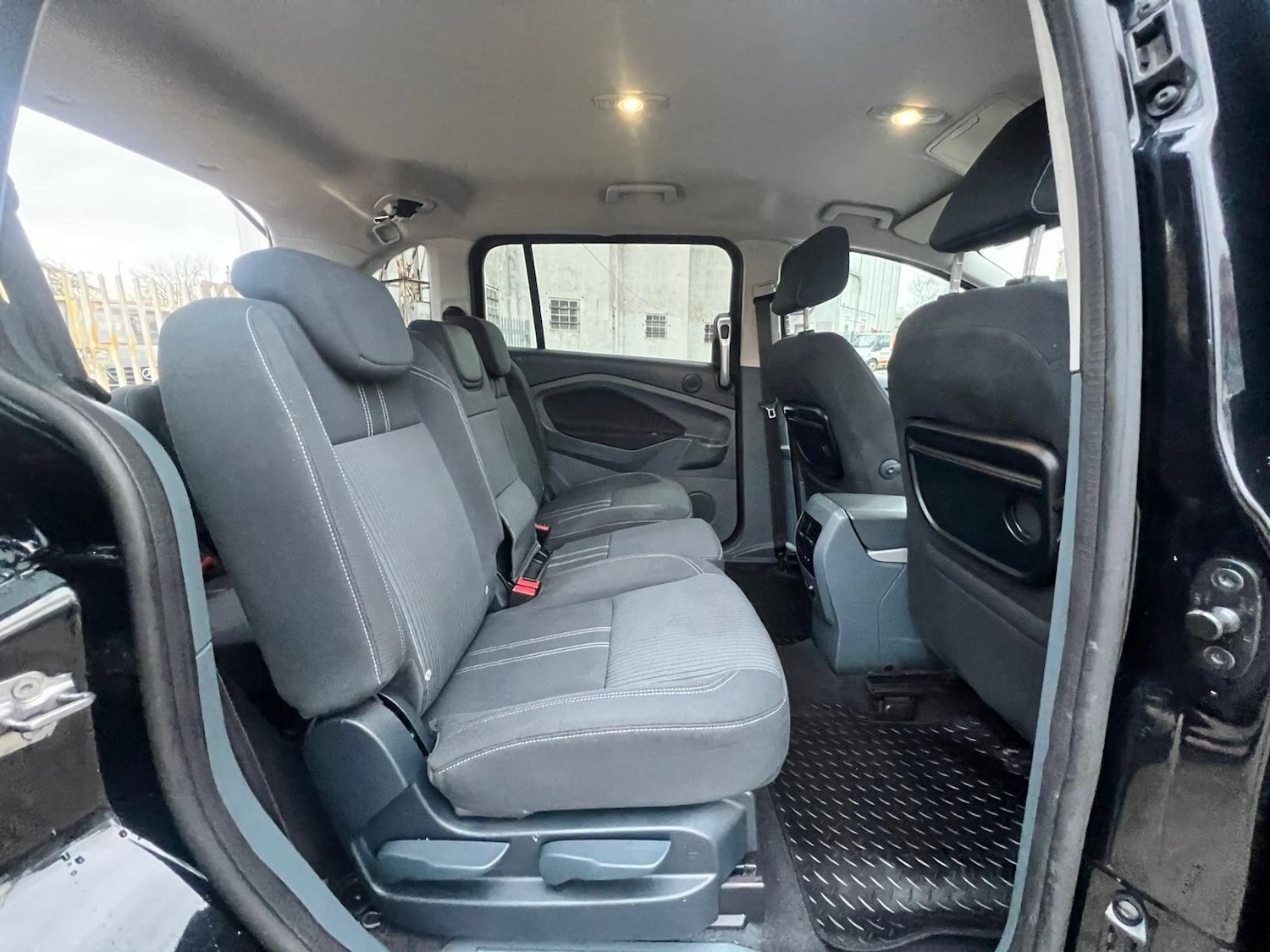 Used Ford Grand C-Max 2011 for sale - 76849933: Photo 34