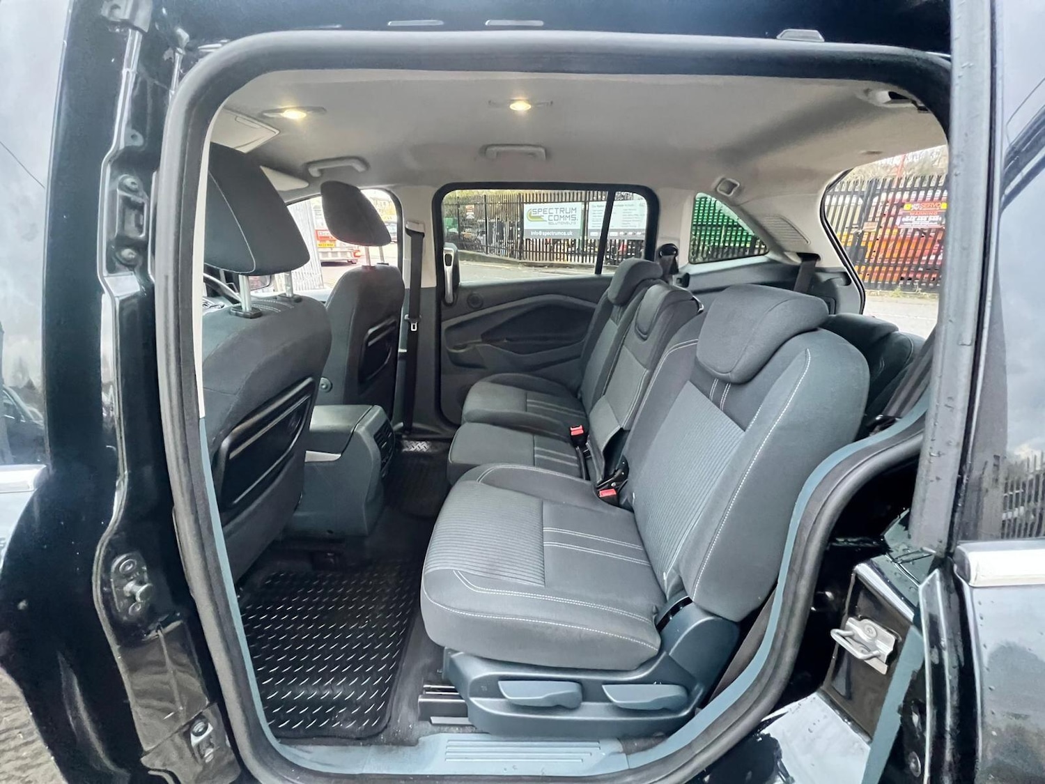 Used Ford Grand C-Max 2011 for sale - 76849933: Photo 40