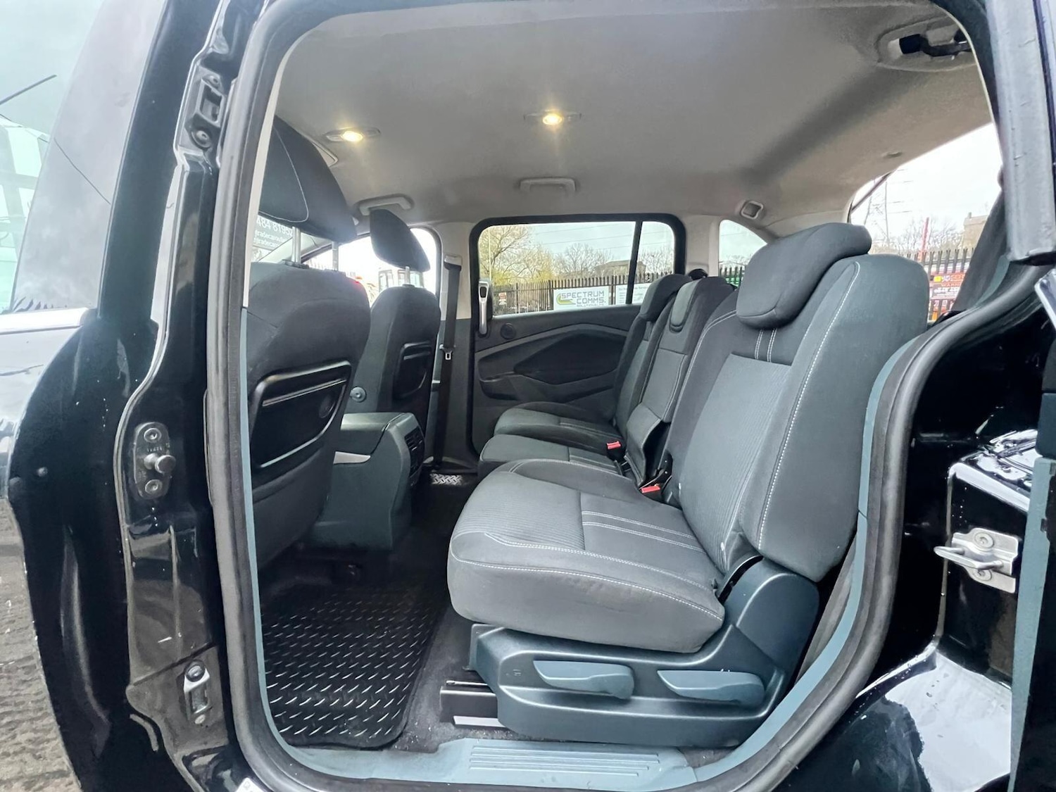 Used Ford Grand C-Max 2011 for sale - 76849933: Photo 41