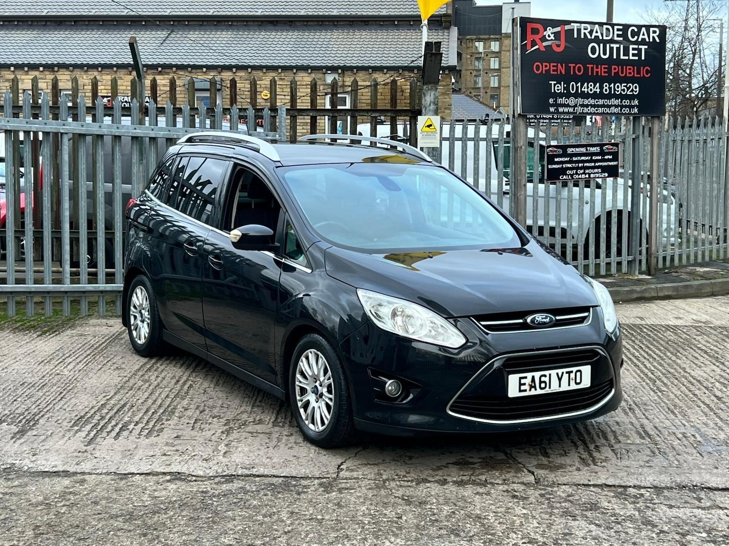 Used Ford Grand C-Max 2011 for sale - 76849933: Photo 6