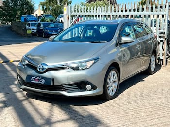 Used Toyota Auris 2018 for sale - 79672898: Photo