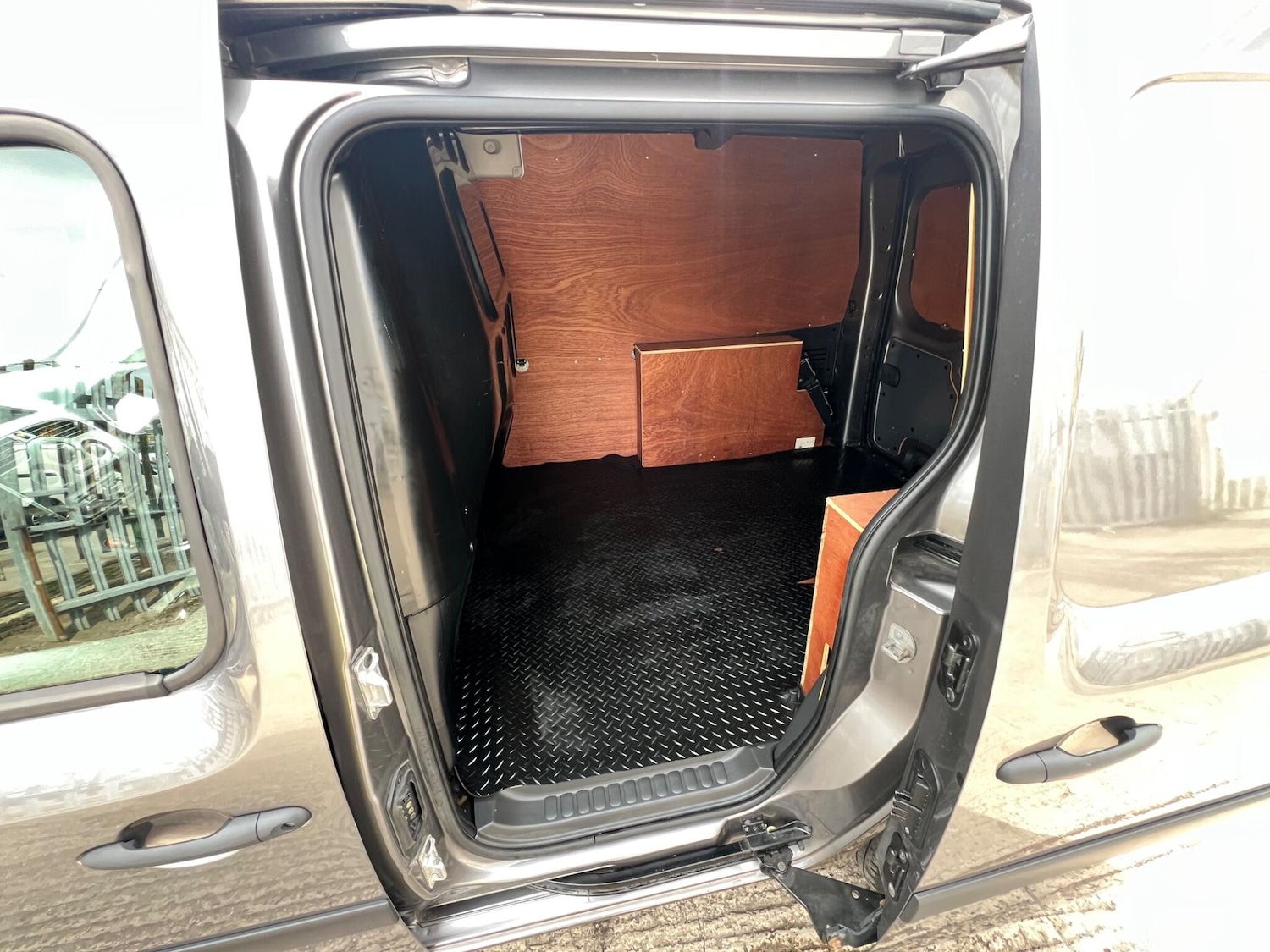 Vehicle 21