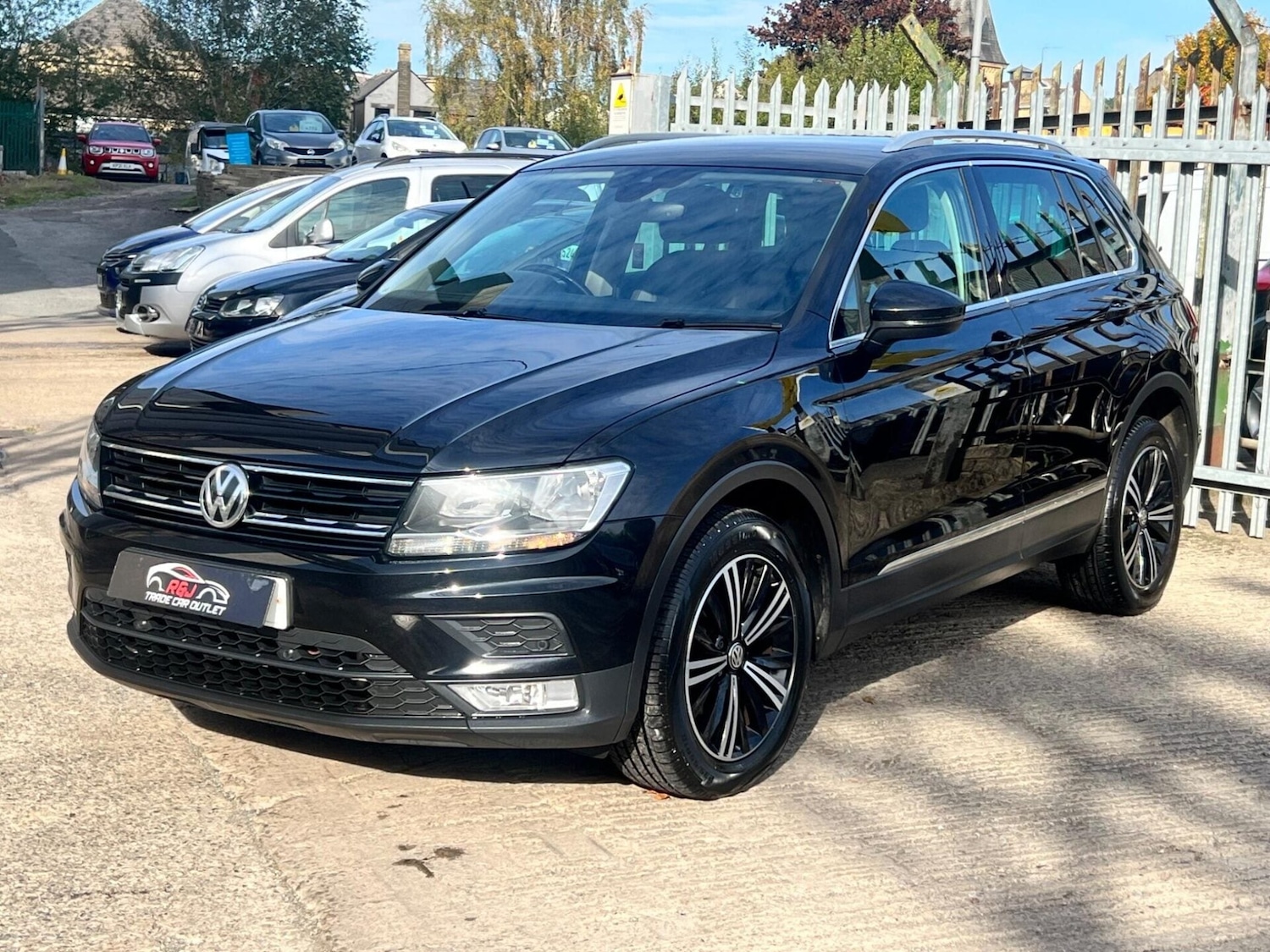 Used Volkswagen Tiguan 2016 for sale - 77249741: Photo 3