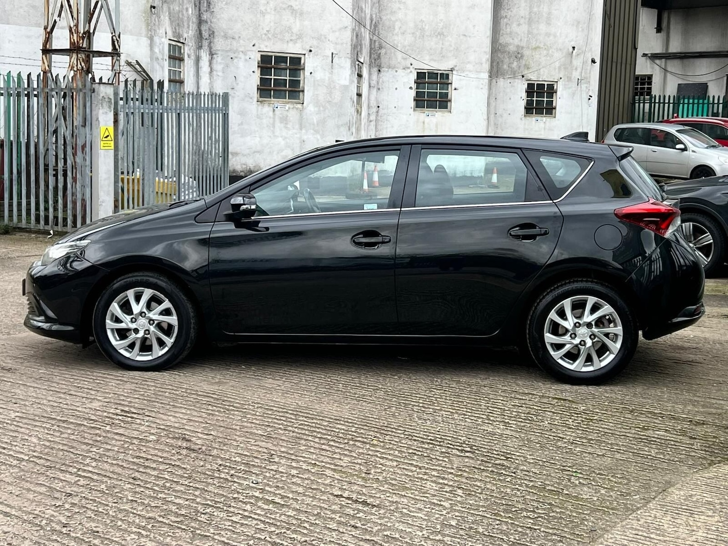 Used Toyota Auris 2017 for sale - 77605384: Photo 17