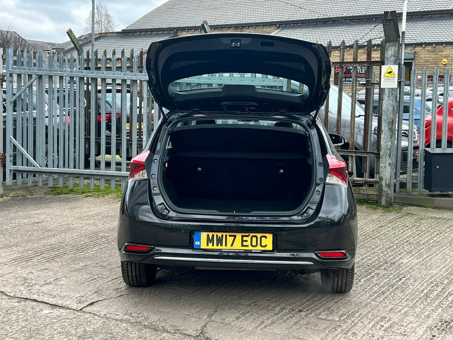 Used Toyota Auris 2017 for sale - 77605384: Photo 23