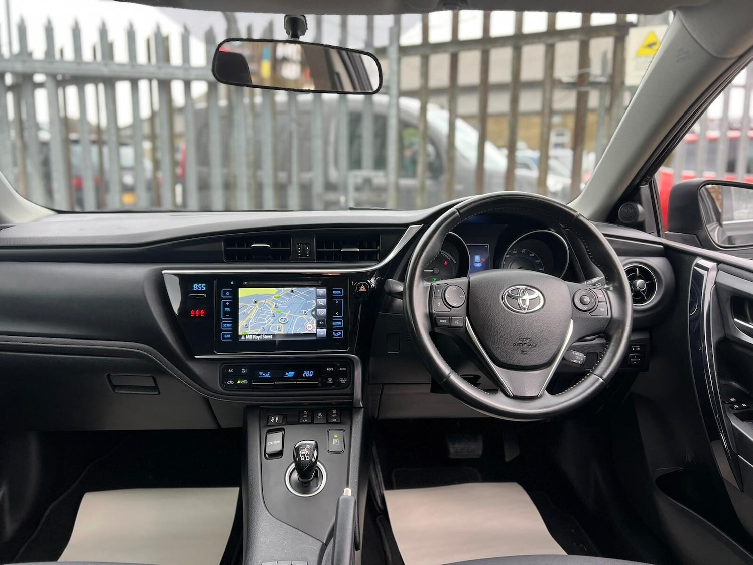 Used Toyota Auris 2017 for sale - 77605384: Photo 28