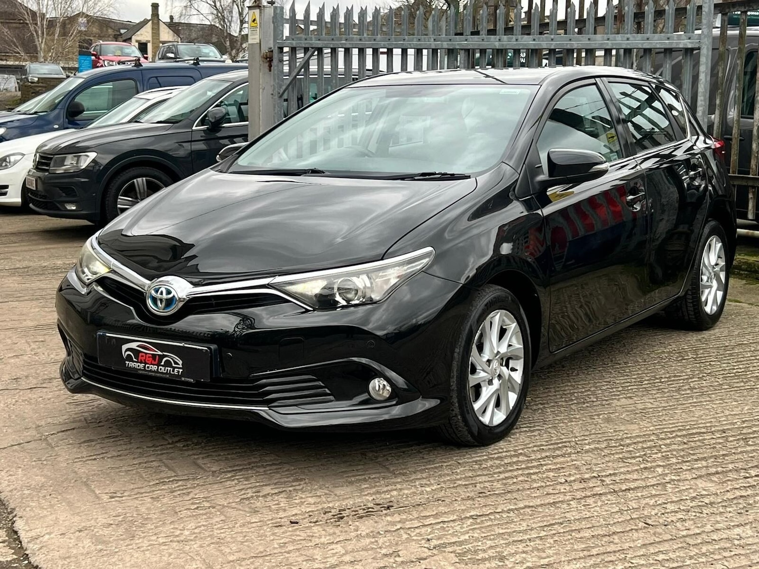 Used Toyota Auris 2017 for sale - 77605384: Photo 3