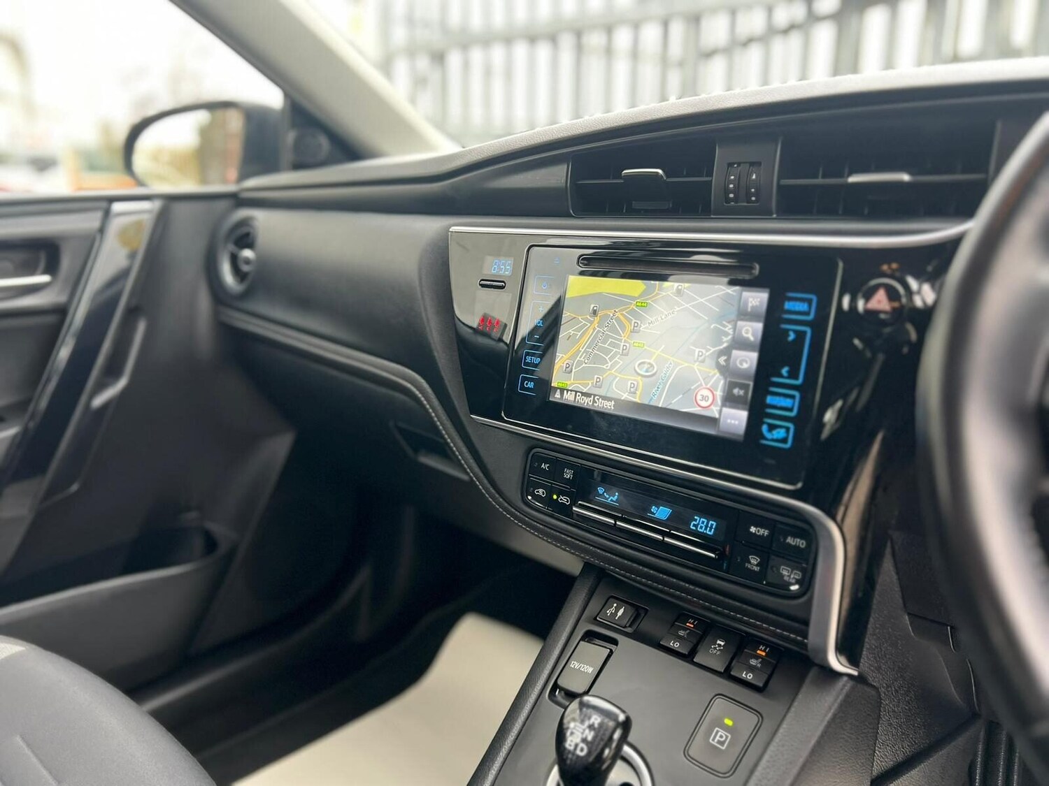 Used Toyota Auris 2017 for sale - 77605384: Photo 35