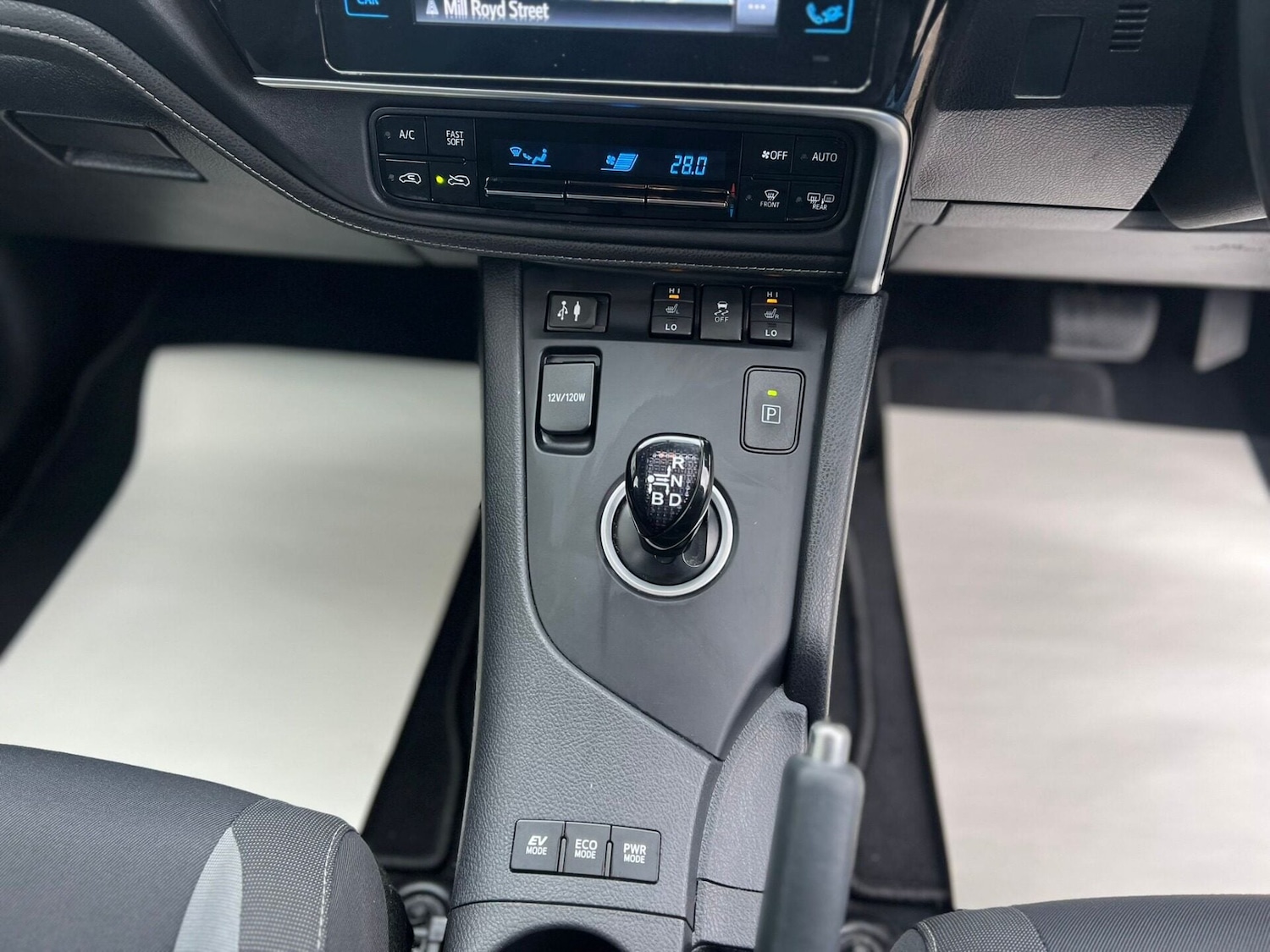 Used Toyota Auris 2017 for sale - 77605384: Photo 41