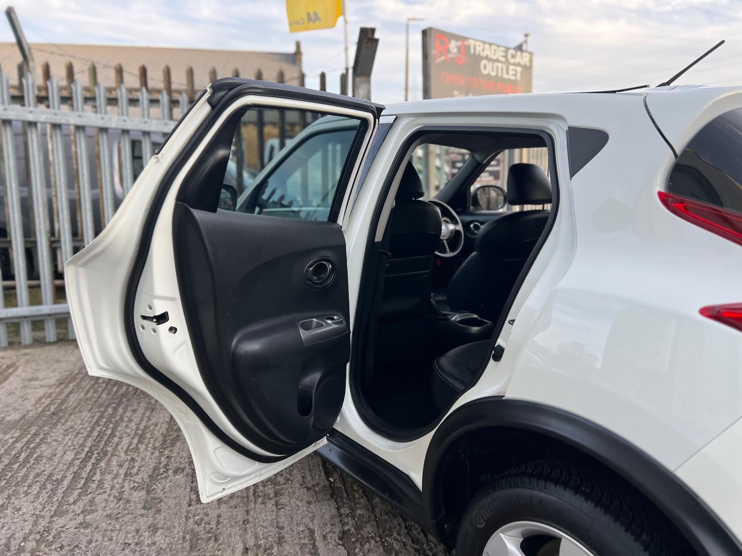 Used Nissan Juke 2012 for sale - 76975623: Photo 57