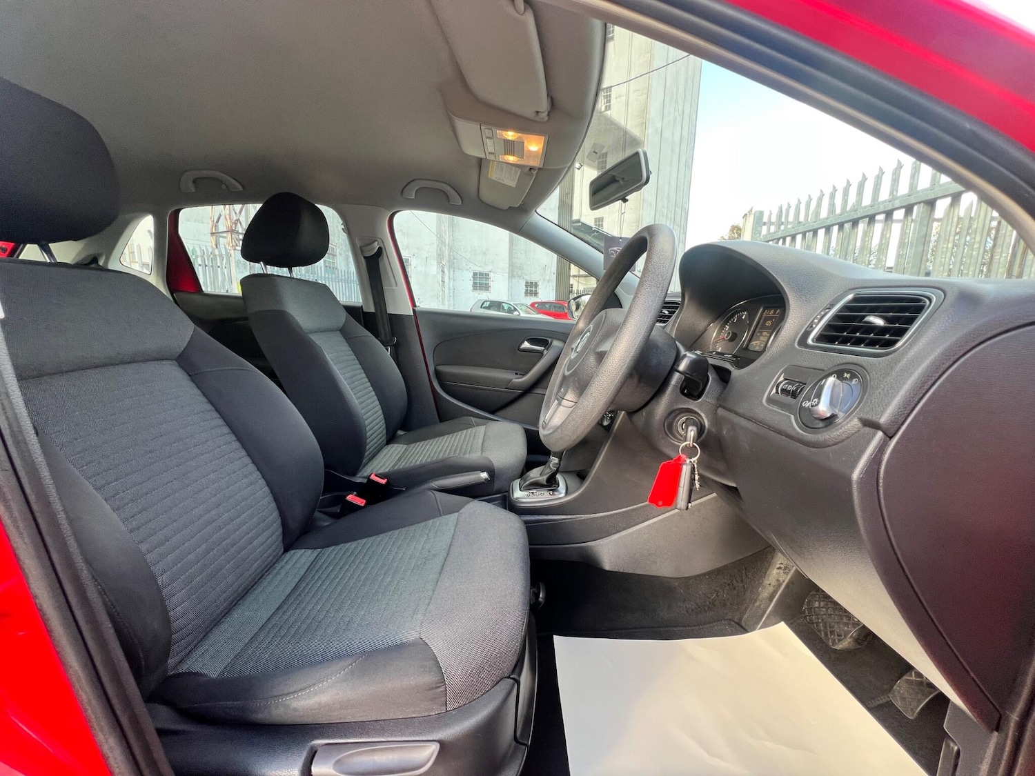 Used Volkswagen Polo 2010 for sale - 77091700: Photo 29