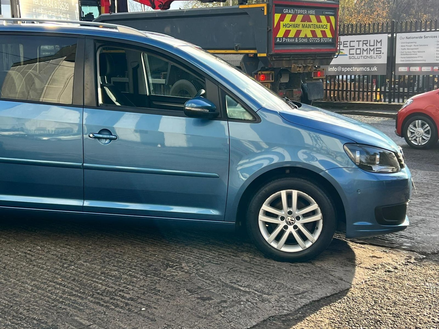 Used Volkswagen Touran 2014 for sale - 76832414: Photo 10