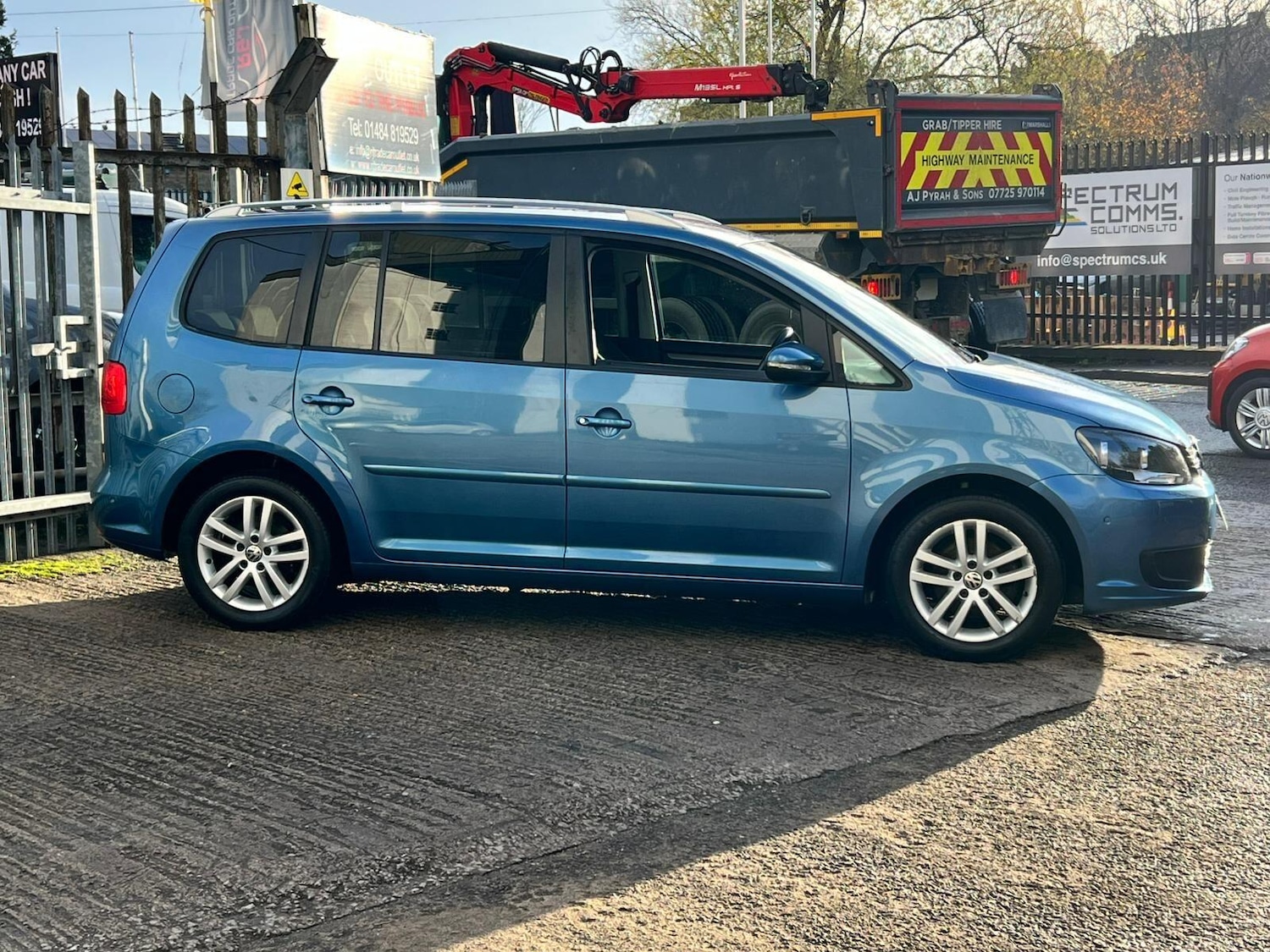 Used Volkswagen Touran 2014 for sale - 76832414: Photo 11
