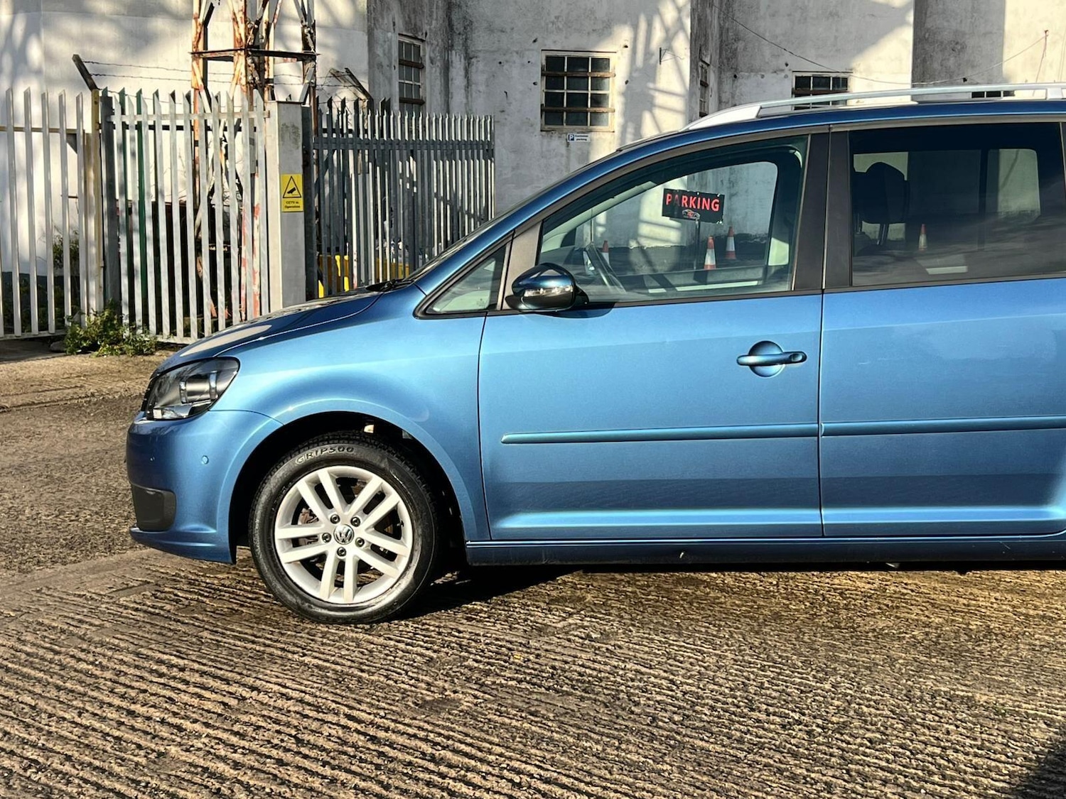 Used Volkswagen Touran 2014 for sale - 76832414: Photo 14