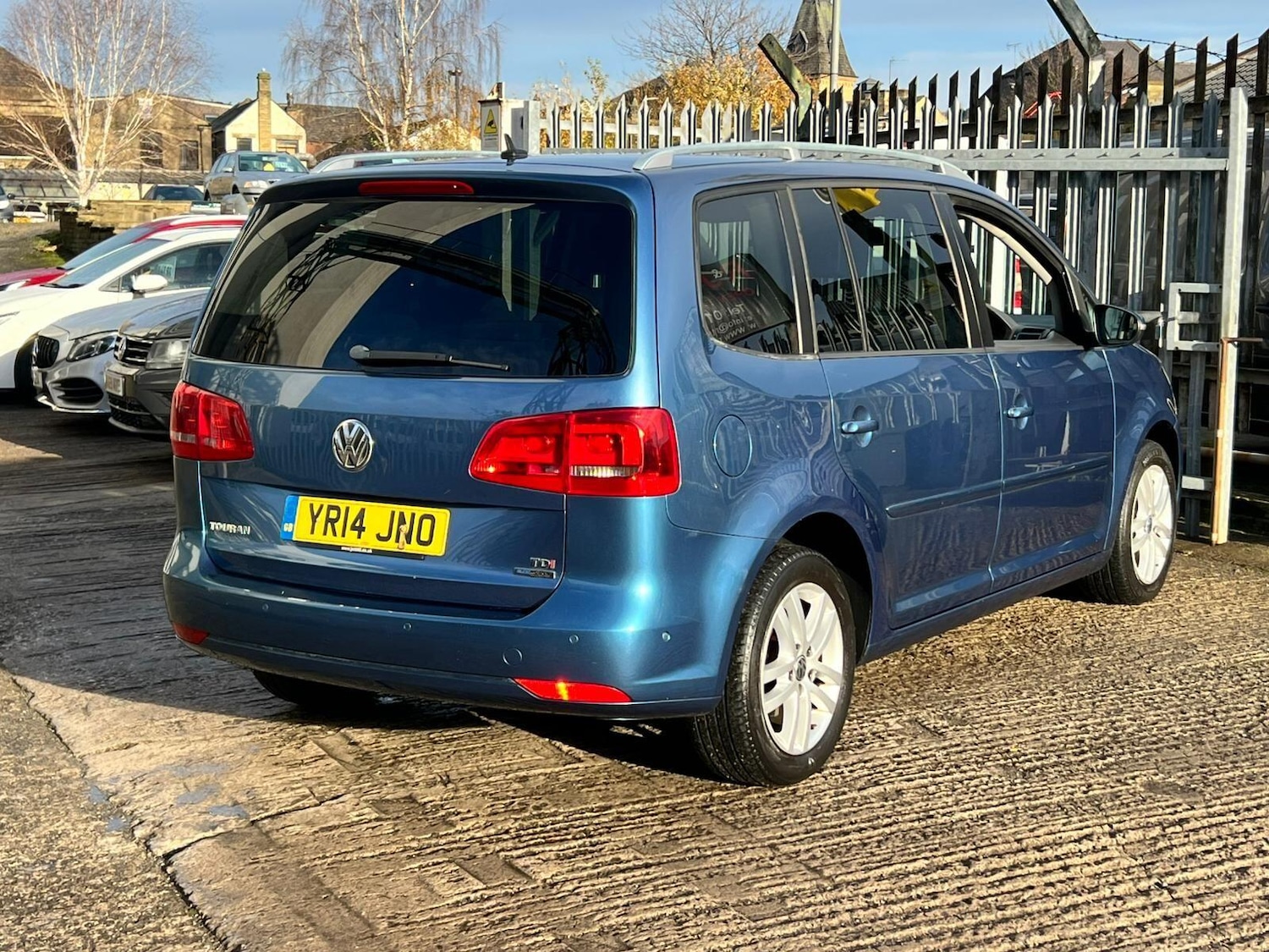 Used Volkswagen Touran 2014 for sale - 76832414: Photo 17