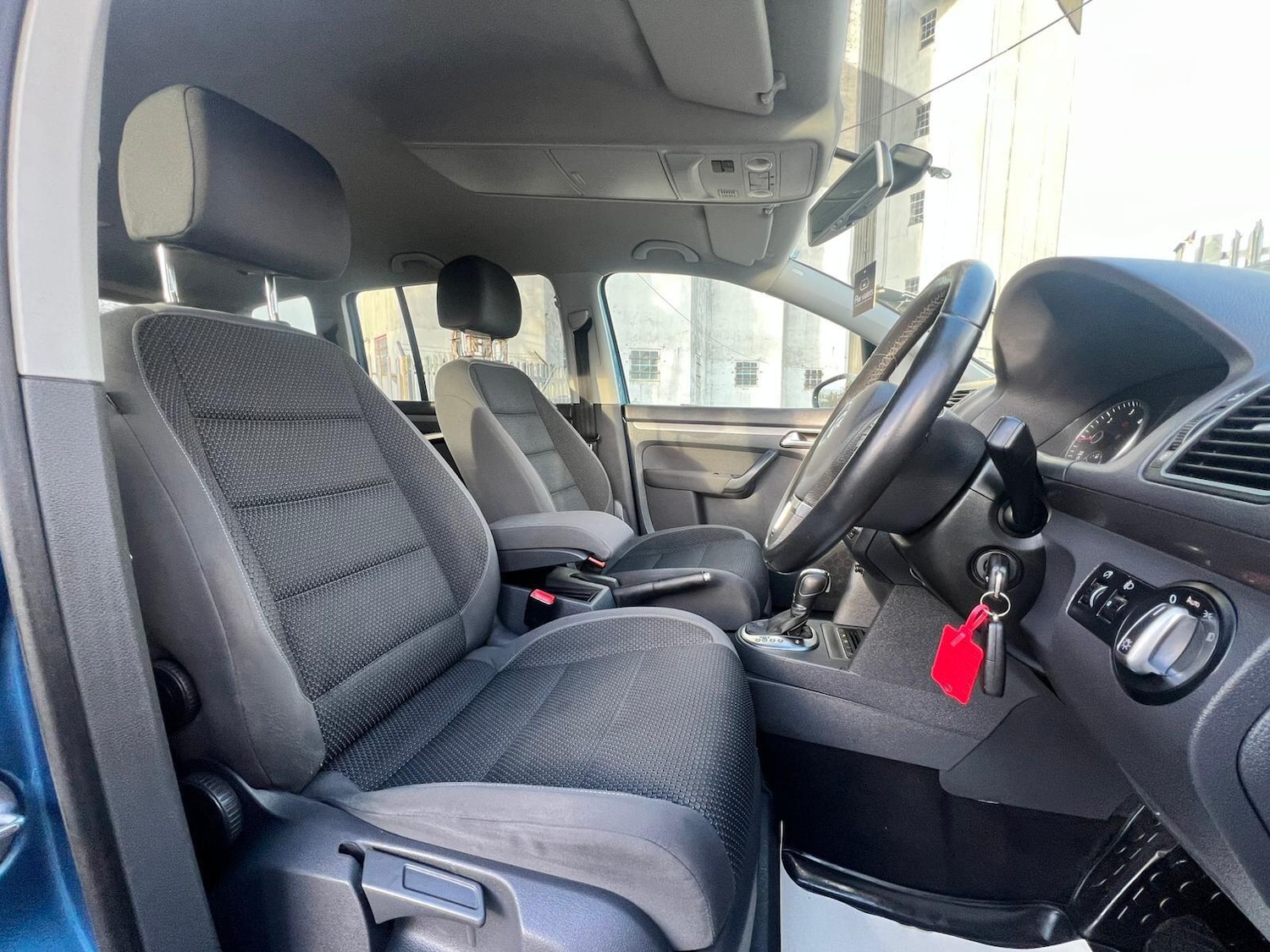 Used Volkswagen Touran 2014 for sale - 76832414: Photo 31