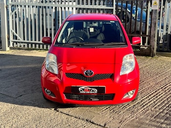 Used Toyota Yaris 2011 for sale - 77249695: Photo